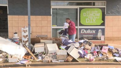 Clean up aft NSW floods
