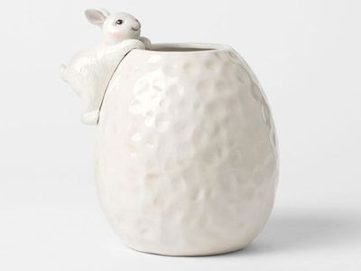 Egg vase with bunny — Bed Bath N' Table