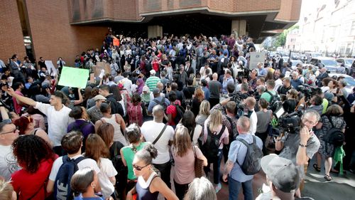 Hundreds of people outside Kensington Town Hall. (AAP)