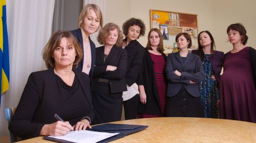 Swedish Deputy PM mocks Donald Trump signing photograph