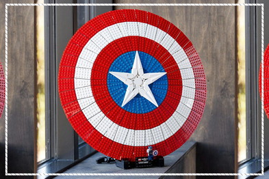 9PR: LEGO Super Heroes Marvel Captain America's Shield Building Kit