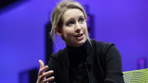 L'idole d'Elizabeth Holmes était le PDG et fondateur d'Apple, Steve Jobs. 