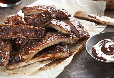 Sticky bourbon barbecue ribs