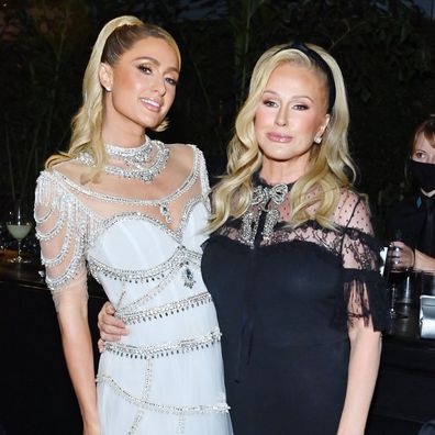 LOS ANGELES, CALIFORNIA - NOVEMBER 06: (L-R) Paris Hilton and Kathy Hilton attend the 10th Annual LACMA ART+FILM GALA honoring Amy Sherald, Kehinde Wiley, and Steven Spielberg presented by Gucci at Los Angeles County Museum of Art on November 06, 2021 in Los Angeles, California. 