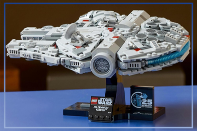9PR: Lego Star Wars A New Hope Millennium Falcon Collectible Buildable Starship Model