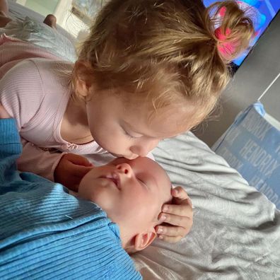 Jennifer Hawkins shares adorable exchange between daughter Frankie and newborn son Hendrix.