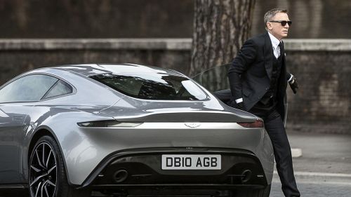 Daniel Craig says he would rather slash his wrists than do another James Bond film