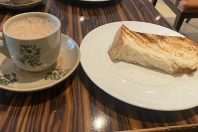 Shangri-la rasa sayang kaya toast和teh