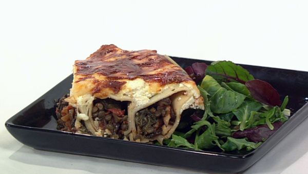 Spinach, lentil and mushroom canneloni