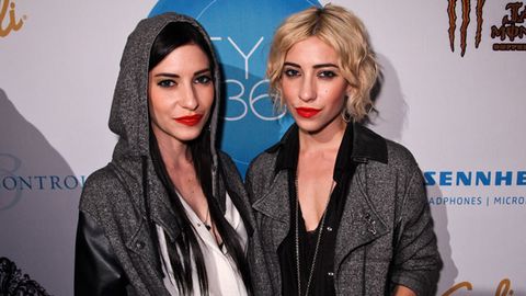 Watch: The Veronicas announce new single, complete with creepy video teaser