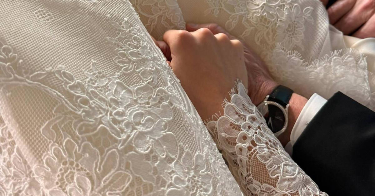 'Most exciting car journey': Gordon Ramsay melts hearts with photo from daughter's wedding