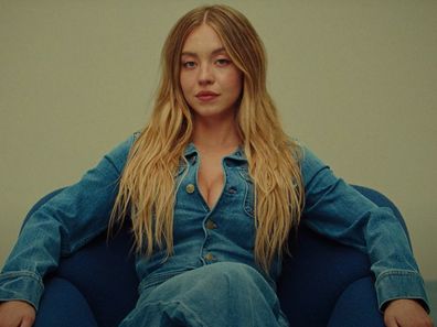 A US fashion brand's s﻿tock has soared after the company announced an advertising campaign with actress Sydney Sweeney. 