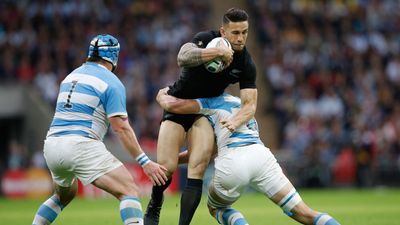 <p>Sonny Bill Williams has had a ground-breaking career across three <br />sports and now the dual New Zealand international has picked his dream <br />team of players  that have left a lasting impression on him.</p><p >It’s fair to say that the New Zealand superstar’s picks are <br />controversial with no room for rugby league Immortal Andrew Johns or All<br /> Black greats Richie McCaw and Dan Carter.</p>