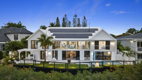Mansion Qld renovated Domain luxury