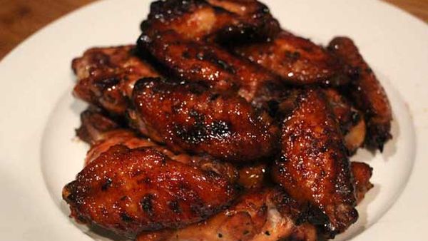 Liliana Battle's balsamic chicken wings