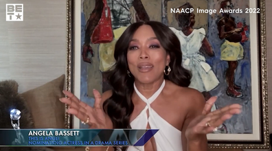 '9-1-1' actress Angela Bassett awkwardly forgets son's name during NAACP Image Awards acceptance speech.