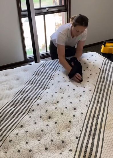 Cleaning mattress TikTok