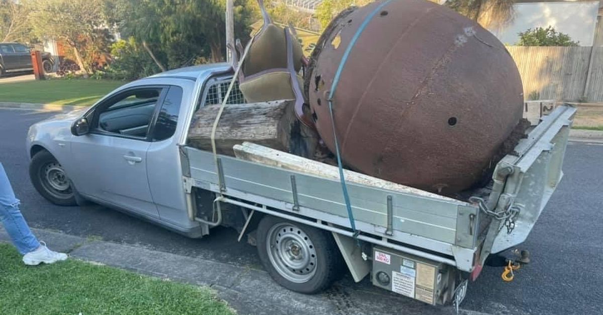 WWII bomb found in backyard in Barwon Heads: Victoria antiques ...