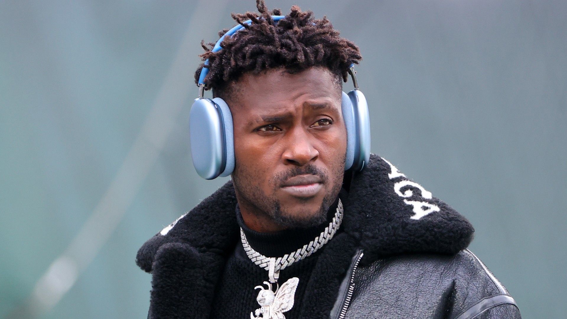 New twist revealed in NFL star Antonio Brown's explosive sudden Tampa Bay exit