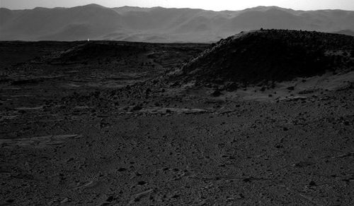 NASA rover captures mysterious light on Mars