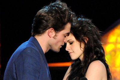 When <i>Twilight</i> first hit theatres, everyone figured talk of Kristen Stewart and Robert Pattinson shacking up was a publicity stunt. Eventually, we started to believe the pair as they made sneaky appearances and alluded to one another in interviews. And then the storm hit in July 2012 when Kristen's cheating scandal with director Rupert Sanders forced Rob to move out of the pair's LA pad. More drama than the <i>Twilight</i> saga itself!<br/><br/>
