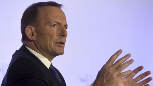 Tony Abbott urges Oxford to keep statue of African colonialist