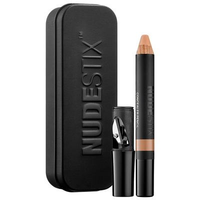 A lightweight, matte cream concealer in a streamlined pencil shape offers a fresh finish to the skin - without taking up valuable real estate in your purse.