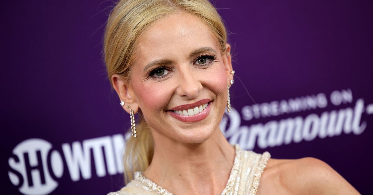 Sarah Michelle Gellar casts 15-year-old for Buffy reboot: 'Will you help me save the world?'