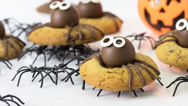 Kirsten Tibballs' spider peanut cookies recipe