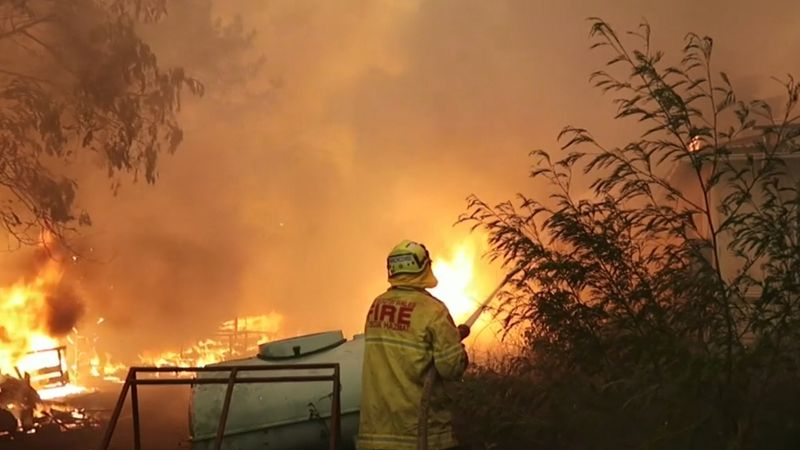 Controlled back burning backfire | Nine.com.au