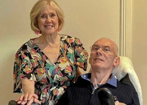 Lorraine e Howard Williams, fotografati lo scorso Natale dopo l'incidente.