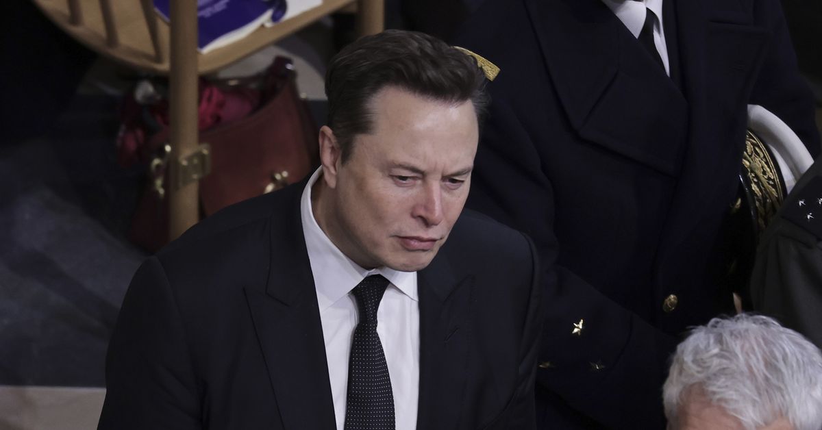 Musk sagt, die USA verlangen von ihm eine Strafe wegen der Offenlegung ...
