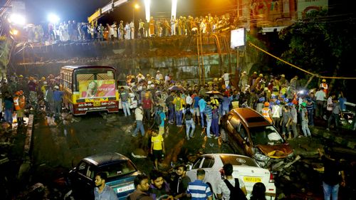 India overpass collapse kills 1 injures 23