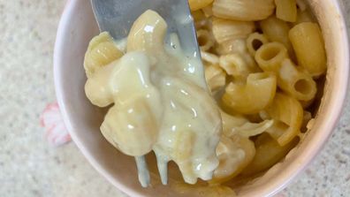 Two minute mac'n'cheese in the microwave