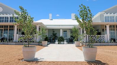 Rural Aussie farmhouse transformed into stunning Hamptons home