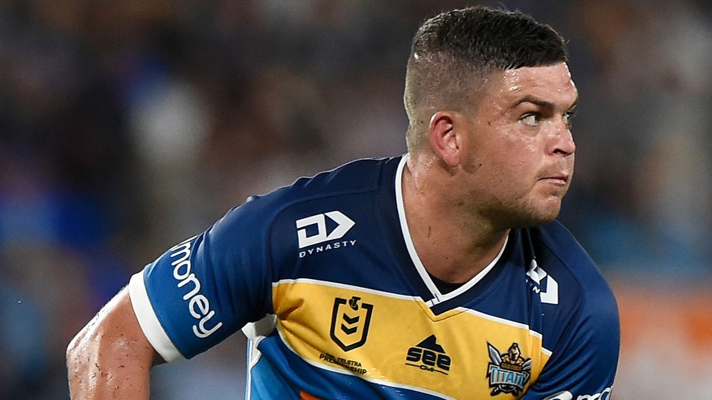 Gold Coast Titans star Ash Taylor to miss 3-4 weeks after breaking hand