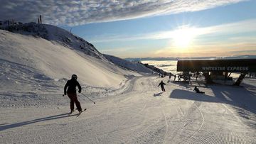New Zealand will be open to tourists in time for ski season.