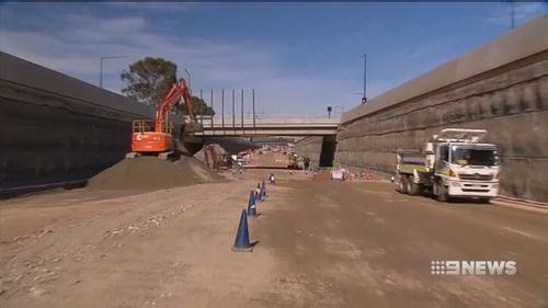 Once the whole North-South Corridor is rebuilt, motorists will be able to travel non-stop between Gawler and Hackham. (9NEWS)