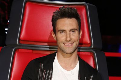 Too bad the Maroon 5 frontman doesn't appear on <i>The Voice</i> sans topping.