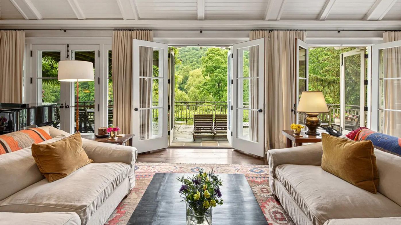 Richard Gere strikes $40 million deal for his New York country mansion