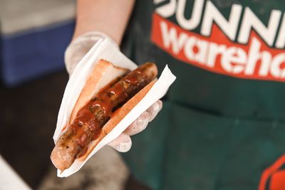 Bunnings sausage sizzle