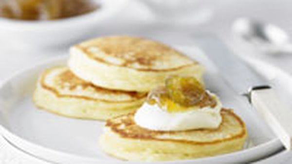 Ricotta pancakes with fig jam and cream