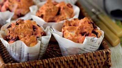 <a href="http://kitchen.nine.com.au/2016/05/16/16/25/george-calombariss-roasted-beetroot-and-feta-muffins" target="_top">George Calombaris's roasted beetroot and feta muffins<br>
</a>