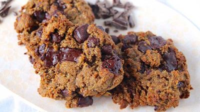 Recipe:&nbsp;<a href="http://kitchen.nine.com.au/2017/08/08/14/26/gluten-free-choc-chip-cookies" target="_top">Gluten free choc chip cookies</a>