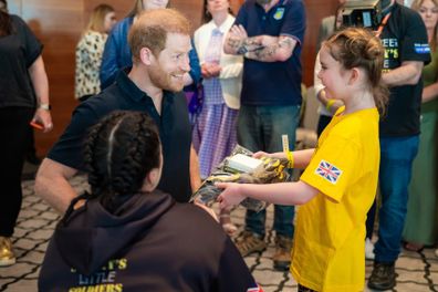 prince harry visit with bereaved children military little scotty's soldiers