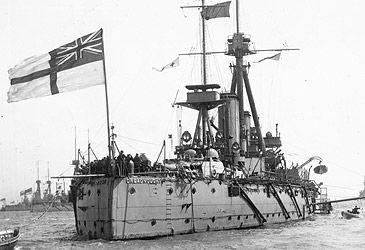 When was the HMS Dreadnought launched?