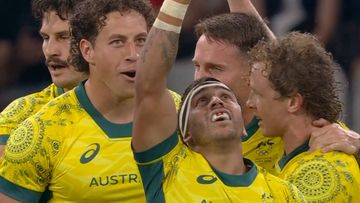 Australia&#x27;s men&#x27;s rugby sevens team celebrate in Paris.