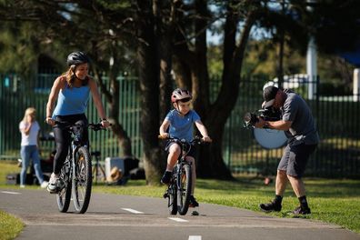 michelle bridges and son axel ausbike