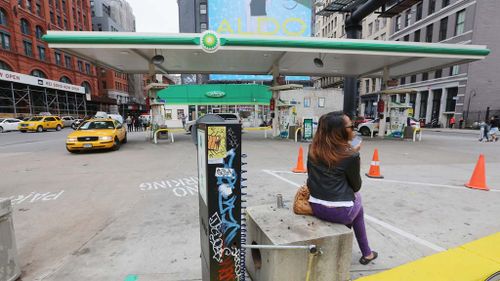 Husband forgets wife at a petrol station, only remembers after driving 100km away 