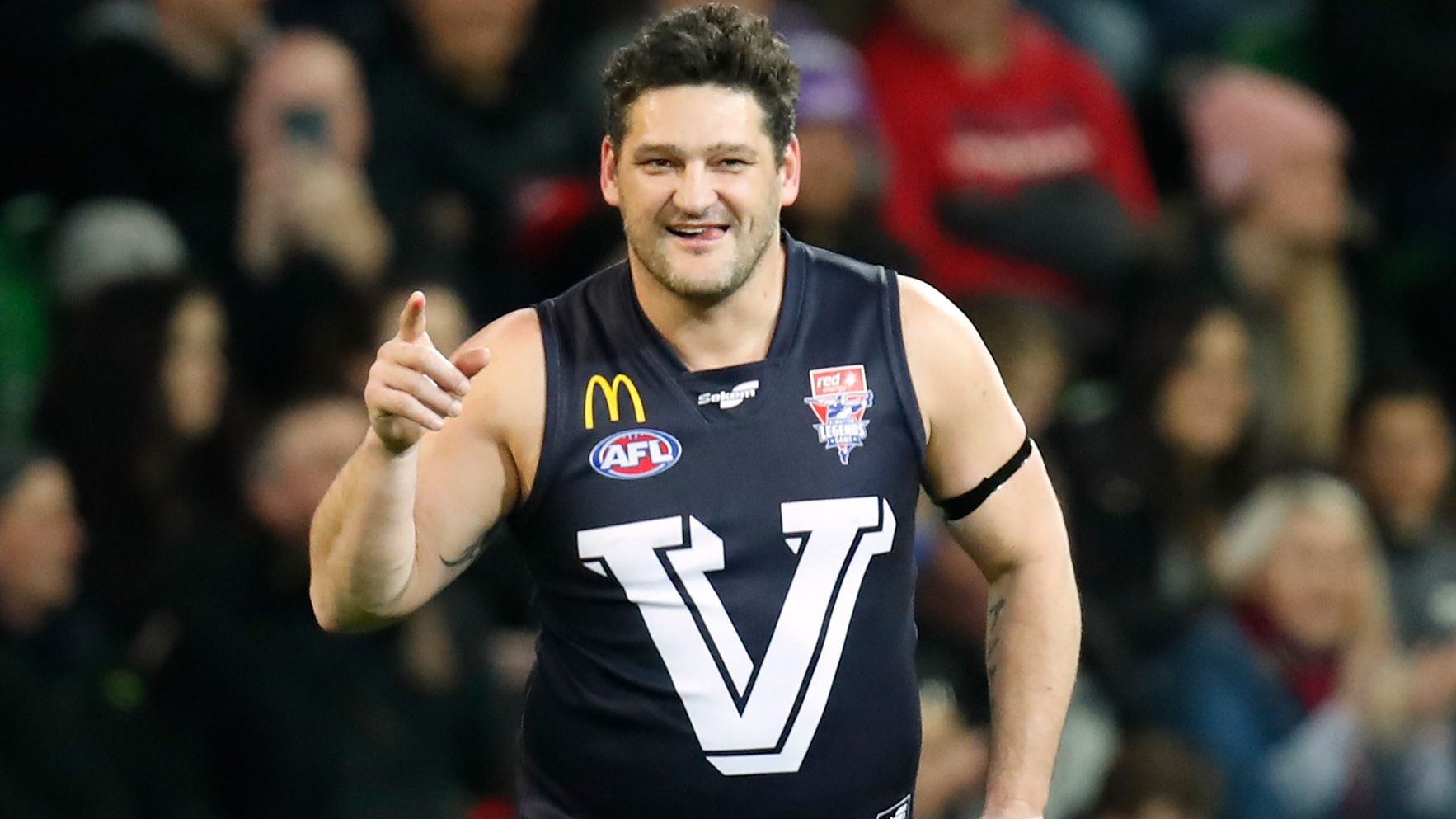 AFL great Brendan Fevola reveals stunning weight loss ahead of boxing bout with Cameron Mooney